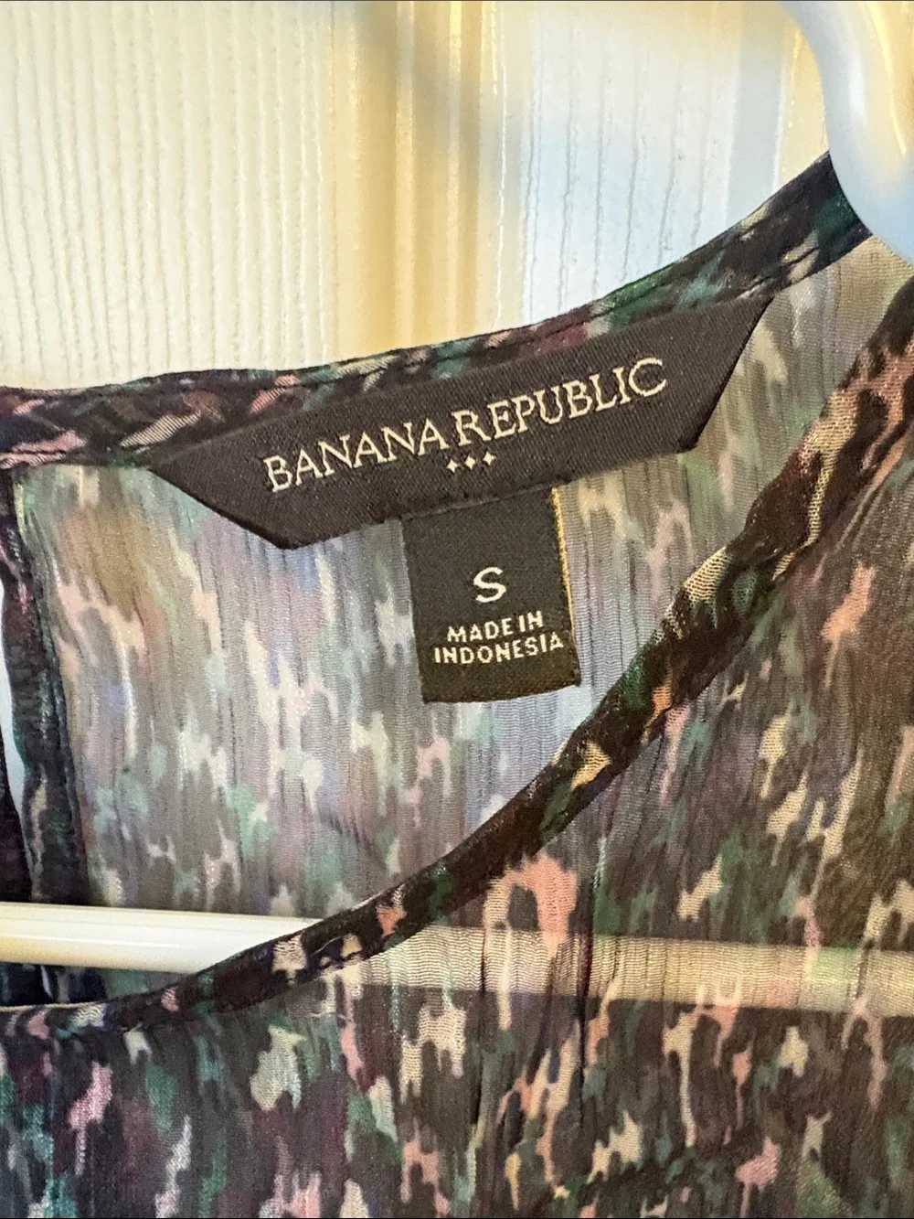 Banana Republic Black Sheer Multicolor Printed Puff-Sleeve Blouse
